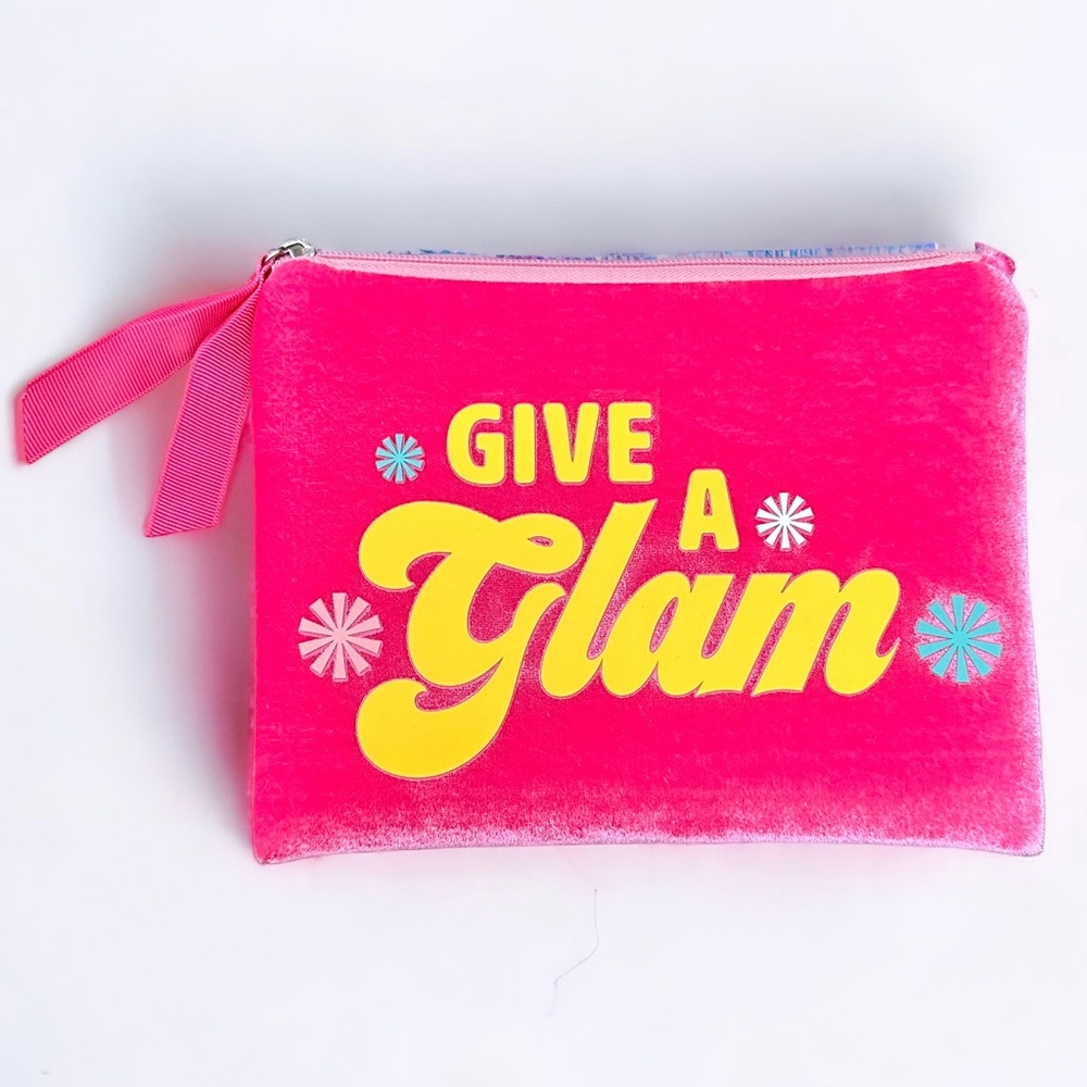 Benefit Give A Glam Makeup Travel Bag NEW!
